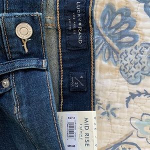 Lucy Brand Ava Mid Rise Skinny Jeans Size 4/27 A